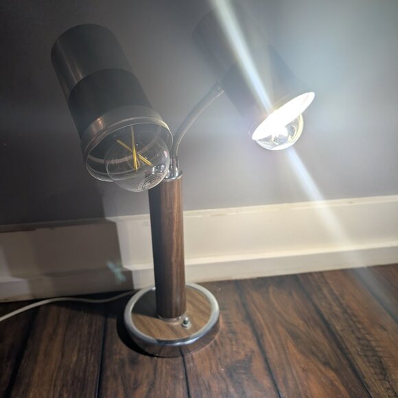 Vintage MCM Double Gooseneck Desk Table Lamp Aluminum Woodgrain 3 way Switch - Picture 8 of 14